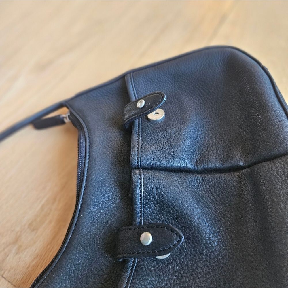 Vintage Fossil crossbody bag, black leather w/nylon fabric sides & bottom - Picture 8 of 8